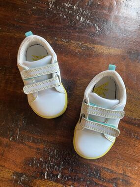 Ten Little Everyday Original Toddler Sneakers White Chartreuse Lime Green Size 7